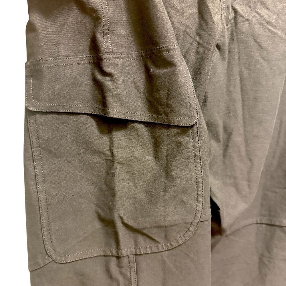 Lululemon Athletica Charcoal Cargo Pants - Picture 12 of 16